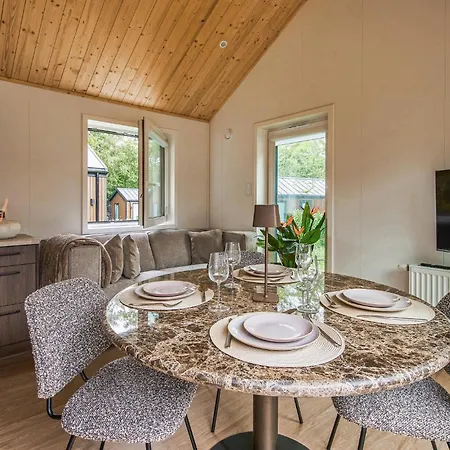 3 Bedroom Amazing In Oud Gastel *
